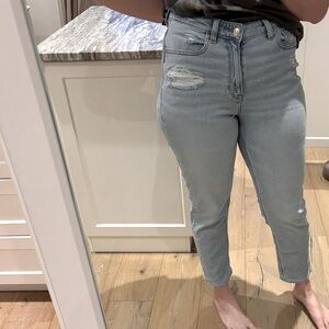 Size 8 Long American Eagle Mom Jeans